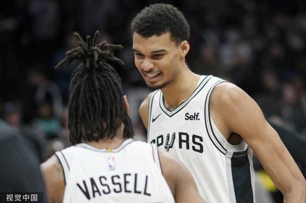 同时也深谙 同时也深谙